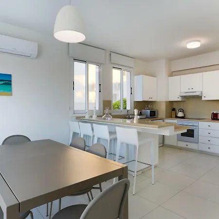 וילה Pernera Family Villas