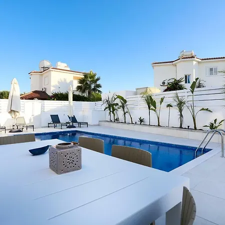 וילה Pernera Family Villas פרוטאראס